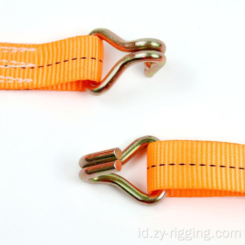 Polyester mengencangkan kargo cambuk ratchet di kapal kontainer